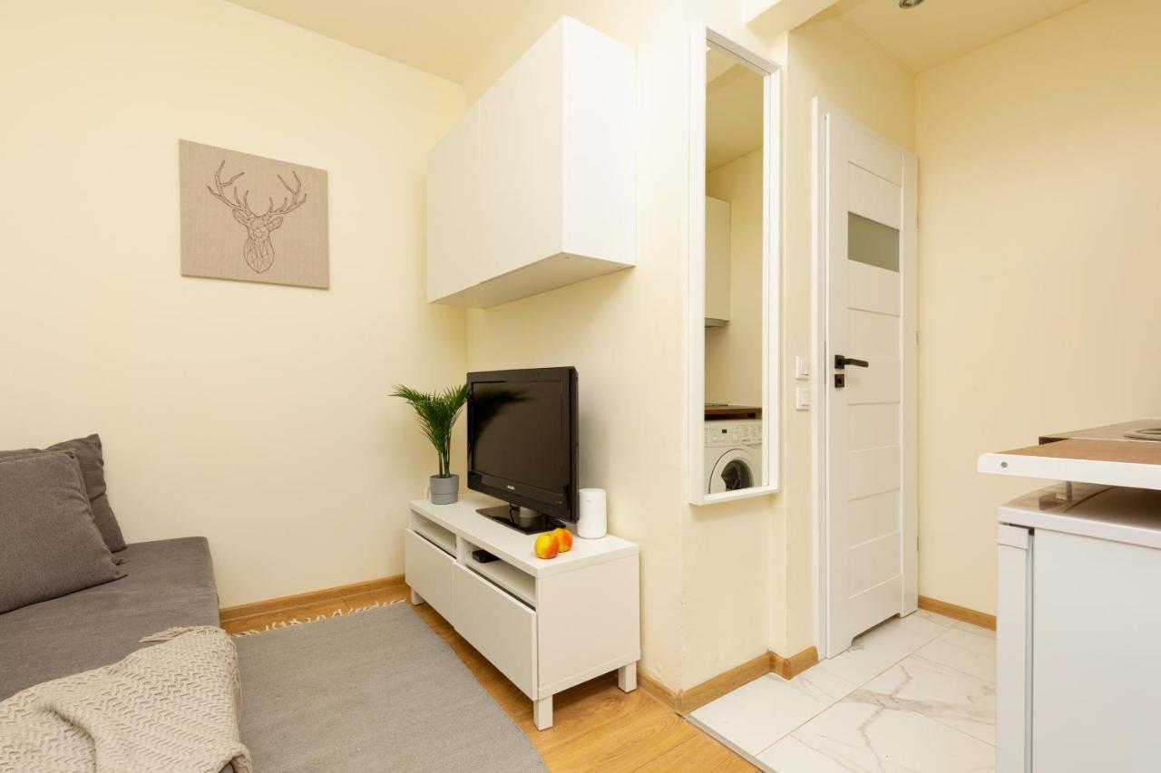 Micro Apartment Miaczynska By Noclegi Renters Varsovia Exterior foto